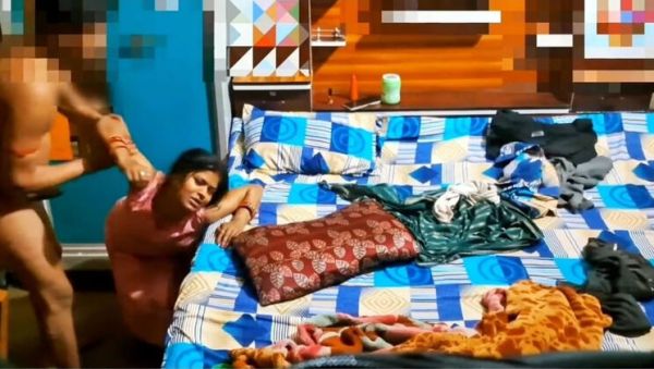 Indian Desi Girl Homemade Sex - Big Boobs Bhabhi Hot Massage with Devar in Hindi - xxxfiles.com - India on systemporn.com