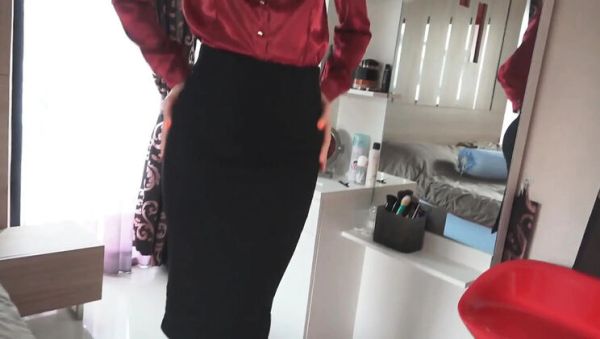 Angel The Dreamgirl's Wet Pussy Peeking From Tight Pencil Skirt Makes You Hard - xxxfiles.com on systemporn.com