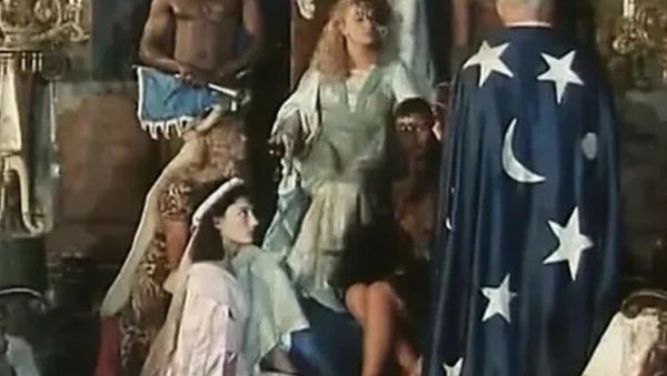 Baby Pozzi Outdoor Blowjob & Indoor Sex with Hairy Beauty Extreme Insertion - veryfreeporn.com - Italy on systemporn.com