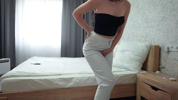 Desperate Teen Tori Diamond Peeing in Jeans - Wet Solo Pissing Fetish - porntry.com - Britain on systemporn.com