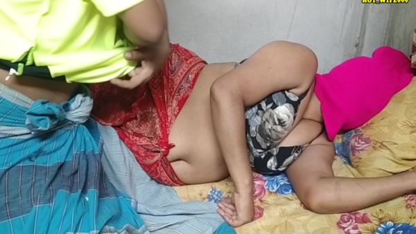 Dabar Hot Mlif Tamil Real Home - Village Bhabhi - desi-porntube.com - India on systemporn.com