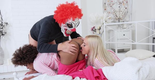 Two cute teen babes Daisy Lee and Luna Coras*** share a big ebony cock - alphaporno.com on systemporn.com