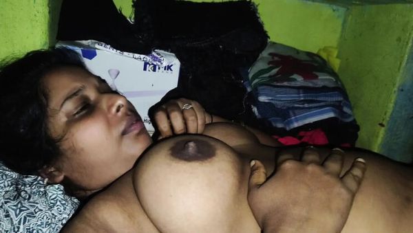 Islam Saha fucks his curvy Indian bhabhi with big natural tits in morning homemade desi sex - veryfreeporn.com - India on systemporn.com