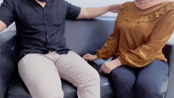 Indonesian Hijab Office Drama: Nadalyne Fucks Manager on Sofa for Salary Raise - Homemade Creampie - xxxfiles.com - Indonesia on systemporn.com