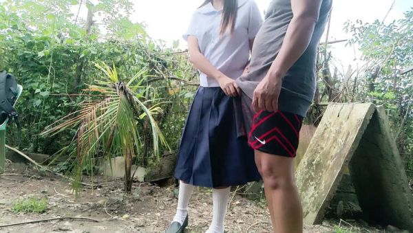 Pinayteens05 College Girl Invites Farmboy For Garden Fuck - Asian Teen Outdoor Sex Goes Viral - xxxfiles.com - Thailand on systemporn.com
