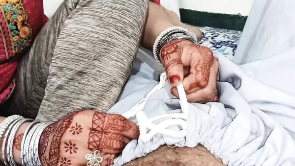 Muslim Mistress Gets Dirty With Servant In Hotel - Desi Handjob & Big Cock Action - veryfreeporn.com - Pakistan on systemporn.com