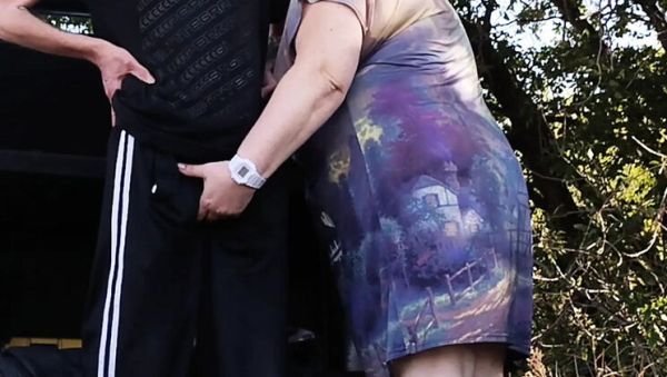 Zona901 Fucks MILF Step Mom Doggy Style in Park - Blowjob and Cumshot Twice in Public - porntry.com on systemporn.com