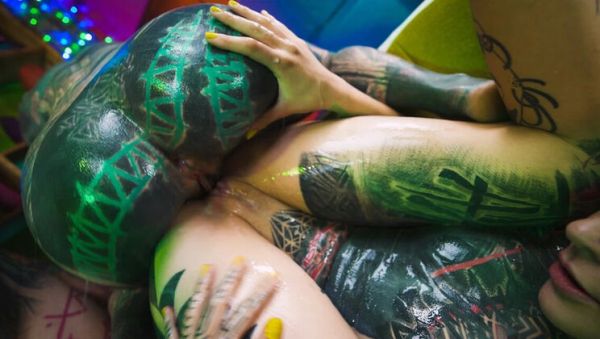 Goth Girl Takes Cum in Ass from Tattooed Sluts - Anuskatzz Lesbian Threesome - xxxfiles.com on systemporn.com