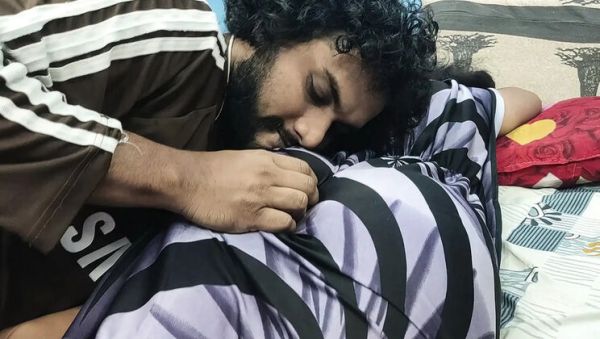 Desi Mallu Wife Big Ass Kissing Romance in Nighty - Hot Indian Couple - porntry.com - India on systemporn.com