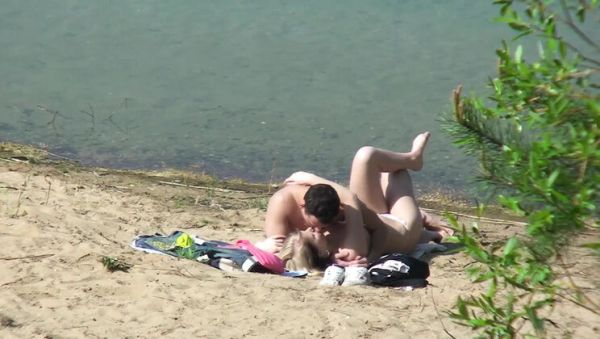 Amateur Couple Public Beach Sex - George Lee Homemade Blowjob Outdoor - porntry.com on systemporn.com
