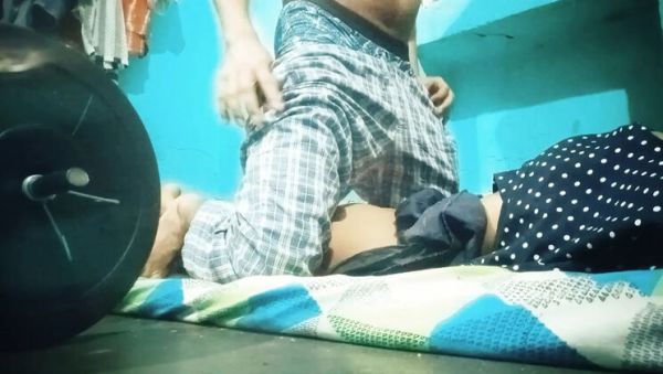 Hot Desi Girlfriend Outdoor Sex - Tight Pussy Hard Fuck with Beautiful Young GF - porntry.com - India on systemporn.com