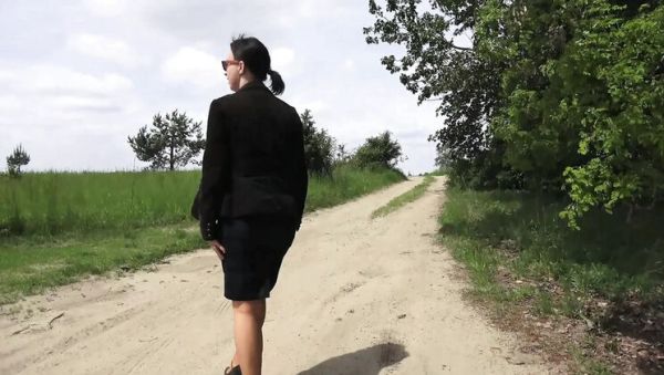 Wanilianna Golden Shower Compilation - Amateur MILF Pissing in Bathroom & Outdoor HD - porntry.com - Britain on systemporn.com