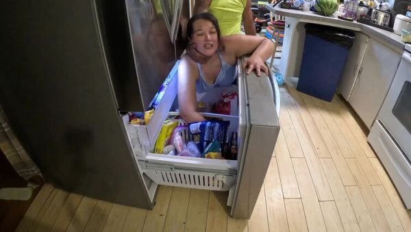 Asian teen stepsister stuck in freezer gets hard pounding from behind - Kimiko Fox - veryfreeporn.com - Britain - Usa on systemporn.com