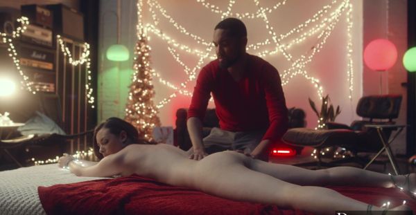 Mickey Mod surprises Casey Calvert with a romantic and intense christmas gift. - alphaporno.com on systemporn.com