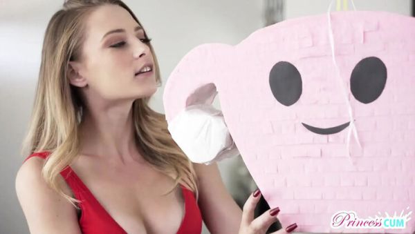 First Moon Party Foursome with Oliver Flynn, Kyler Quinn, Katie Kush, Anna Claire Clouds, Jessica Cummins - Blonde Babes Give Blowjobs and Creampie in HD - porntry.com - Britain on systemporn.com