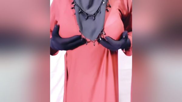 Village Bhabhi - Beautiful Fucking With Boyfriend - Hindi Audio - desi-porntube.com - India on systemporn.com