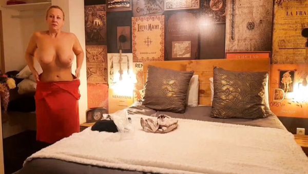 Amateur Blonde MILF Selena701 Footjob Fun in Tights - veryfreeporn.com on systemporn.com