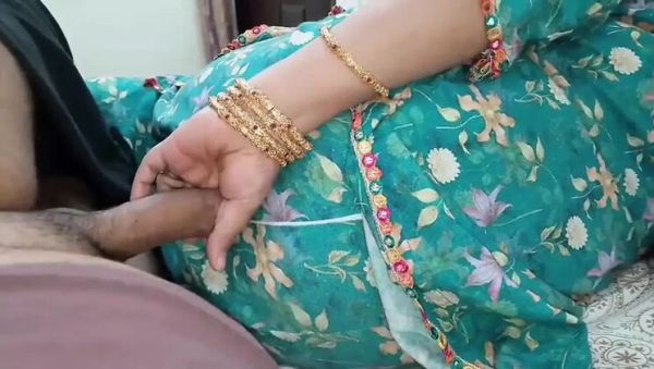 Desi Annu's Stepson Can't Stand Stepsister's Noises in Hotel Room - veryfreeporn.com - India - Pakistan on systemporn.com