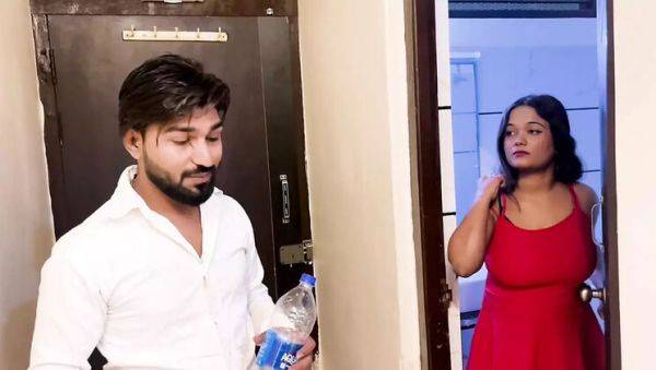 Rich Indian Girl Fucks Servant in Hotel - Desi Bhabhi Hot Sex - veryfreeporn.com - India on systemporn.com