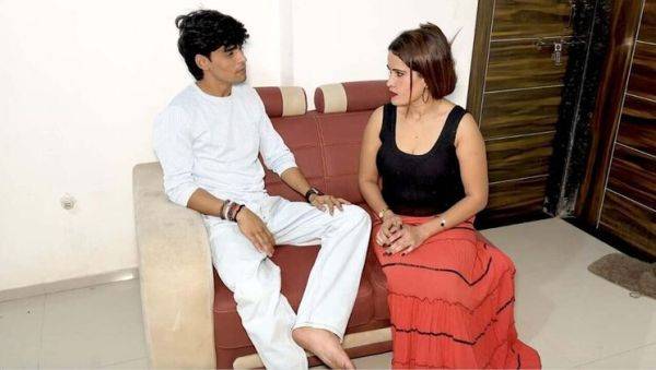 Hot Maid Seduces Malik in HD Hindi Audio Porn - porntry.com on systemporn.com