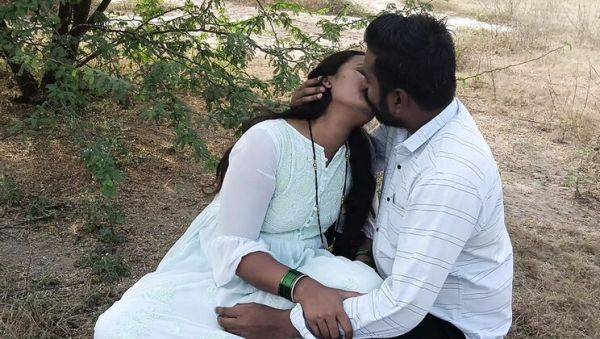 Desi Indian Village Girl Fucks in Jungle - Viral Outdoor Sex Video - xxxfiles.com - India on systemporn.com