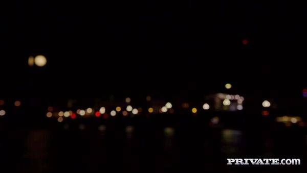 Milf Noemi Has a Threeway With Two Hard Cocks Outside - veryfreeporn.com on systemporn.com