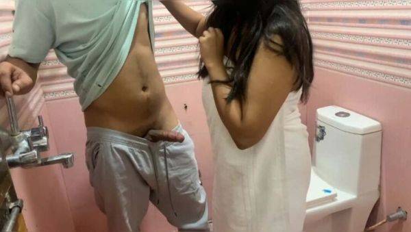 Lonely Girl Calls Plumber for Bathroom Sex with Shamir Sikandar - xxxfiles.com - India on systemporn.com