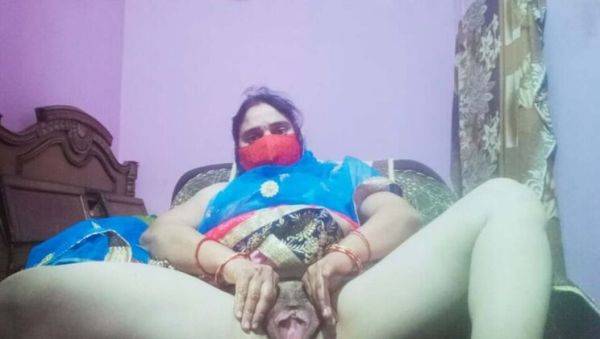 Gujarati Bhabhi in Lehanga Choli Fingering Her Hairy Pussy - Sexy Gunjan - porntry.com - India on systemporn.com