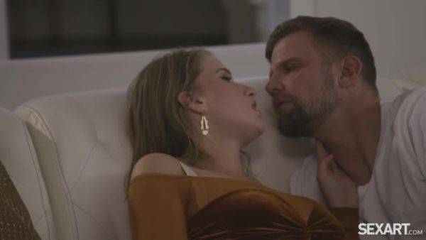 Neighbors - Octavia Red & Vince Karter - hotmovs.com on systemporn.com