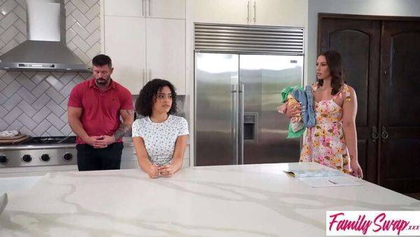 Mandy Waters Catches Dani Diaz with Panties Down - Threesome Blowjob & Creampie in Kitchen - S6:E9 - veryfreeporn.com on systemporn.com