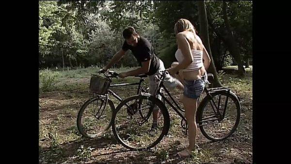 Liz Honey's Wild Bachelorette Party - Episode 2: Blowjob, Cumshot & Facial Fun - porntry.com on systemporn.com