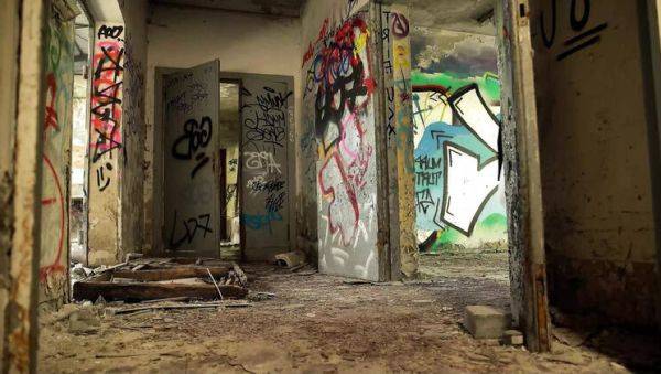 German Amateur FFM Threesome: Julia Parker & Maria Gail Take Big Dick in Risky Outdoor Sex - veryfreeporn.com - Germany on systemporn.com