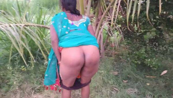 Desi Wife Outdoor Fuck with Big Ass and Big Cock - porntry.com - India on systemporn.com