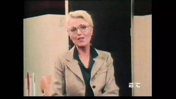 Hot Vintage Scene #02 - Ron Jeremy & Juliet Anderson in Erotic Blowjob with Cumshot - porntry.com on systemporn.com