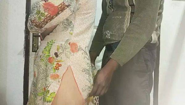 18-Year-Old Indian Girl First Time Fucking Stepbrother - Blowjob & Cum in Mouth - porntry.com - India - Pakistan on systemporn.com