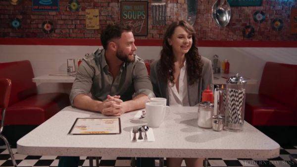 Sneaking Around At The Diner - Liz Jordan - videomanysex.com - Jordan on systemporn.com