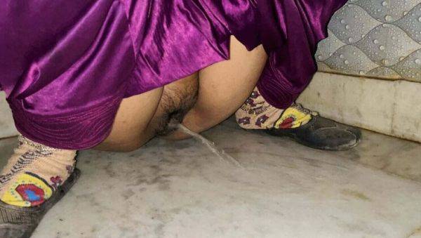 Pooja Bhabhi Pissing in Bathroom - Desi Indian Bhabhi Hardcore Action - xxxfiles.com - India on systemporn.com