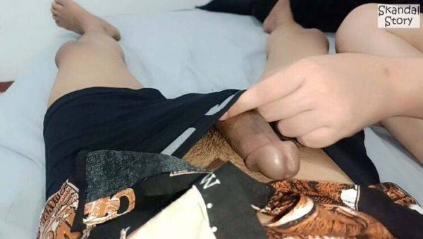 Stepsister's Naughty Hands Love Giving Blowjobs - Asian Teen Deep Throat Fun - veryfreeporn.com - Japan - Indonesia on systemporn.com