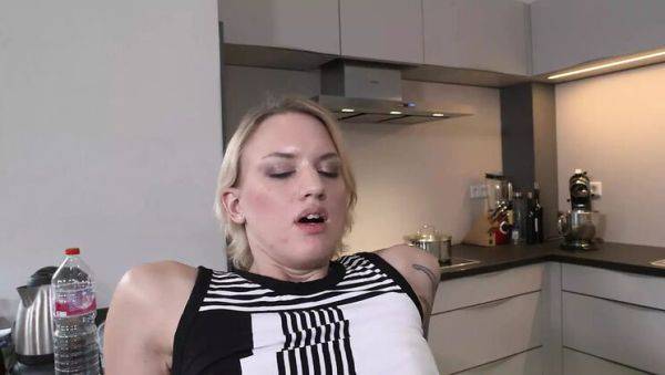 Sina Longleg Gives Sincere Blowjob & Takes Huge Facial - Episode 2 - porntry.com - Germany on systemporn.com