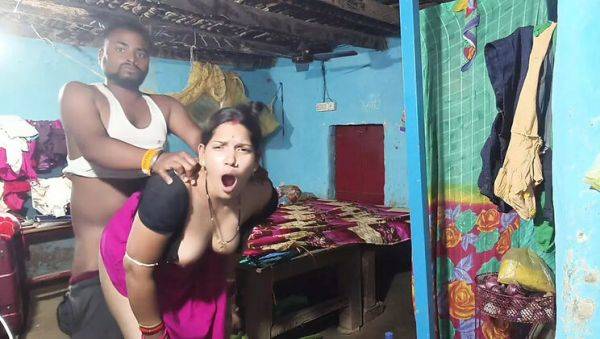 Hot Bengali Housewife Sona Bhabhi Saree Removal and Boob Sucking in Village Fuck - porntry.com - India on systemporn.com