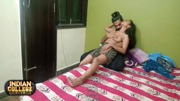 Hindi Sex In Juicy 18 Year Old Skinny Desi Girlfriend Fucked By Indian Hunk - desi-porntube.com - India on systemporn.com