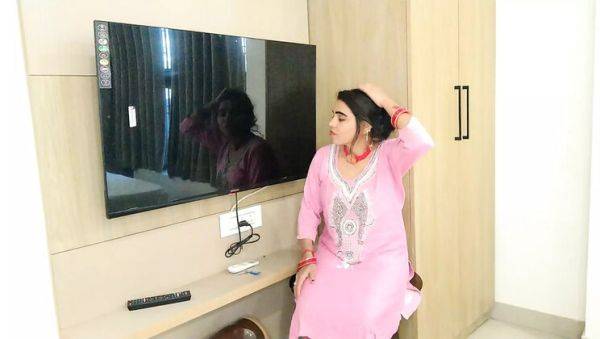 Hot Indian Housewife Gets Rough Doggy Style from TV Mechanic - Free Fuck - xxxfiles.com - India on systemporn.com