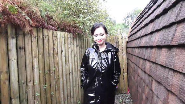 Hot Polish Mature Wanilianna Fucks Herself with Dildo in Highland Cottage - Amateur HD Video - porntry.com - Poland on systemporn.com