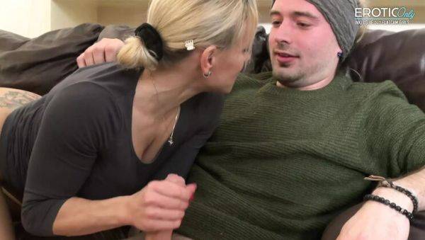 Hot Stepmom Tara Spades Gets Fucked Hard by Jonny Cooper - porntry.com - Germany on systemporn.com