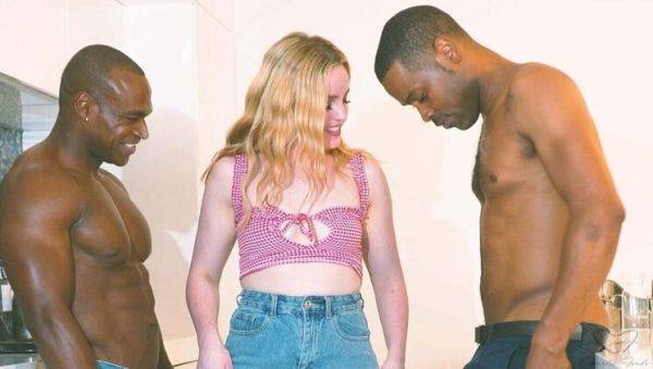 Darrell Deeps & Aaron Rock Double Team Blonde Charlie Forde - Hardcore Threesome Fuck - veryfreeporn.com on systemporn.com