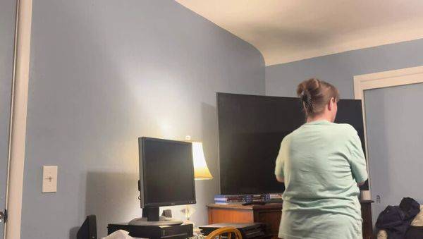 MILF Swallows Son-In-Law's Load - Gagging Blowjob & Cum in Mouth - veryfreeporn.com - Usa on systemporn.com