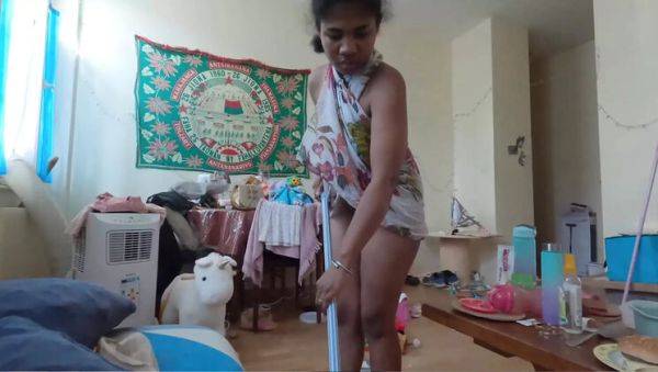 Sexy ebony maid Belle11 cleans naked - amateur big ass babe - xxxfiles.com - France on systemporn.com