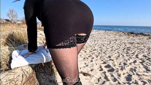 Hot German MILF ElsaRixterXXX Flashes Her Pussy in Mini Skirt No Panties at City Beach - xxxfiles.com - Germany on systemporn.com