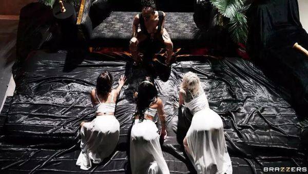 Kira Noir Threesome Fuck with Jesse Pony & Nichole Saphir - Big Tits, Blowjob & Cumshot - xxxfiles.com on systemporn.com