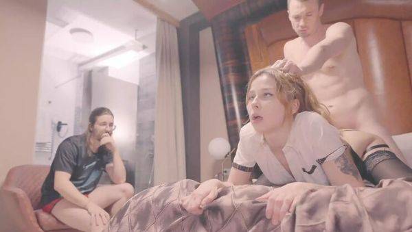 Curvy Hotwife Fucks Stranger While Hubby Watches - Amateur Blonde Teen Cowgirl - xxxfiles.com on systemporn.com